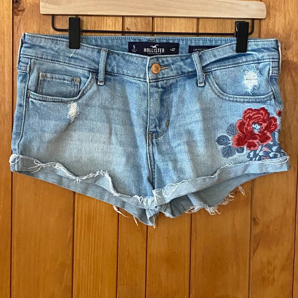Hollister Cut Off Shorts Flower Print Daisy Dukes